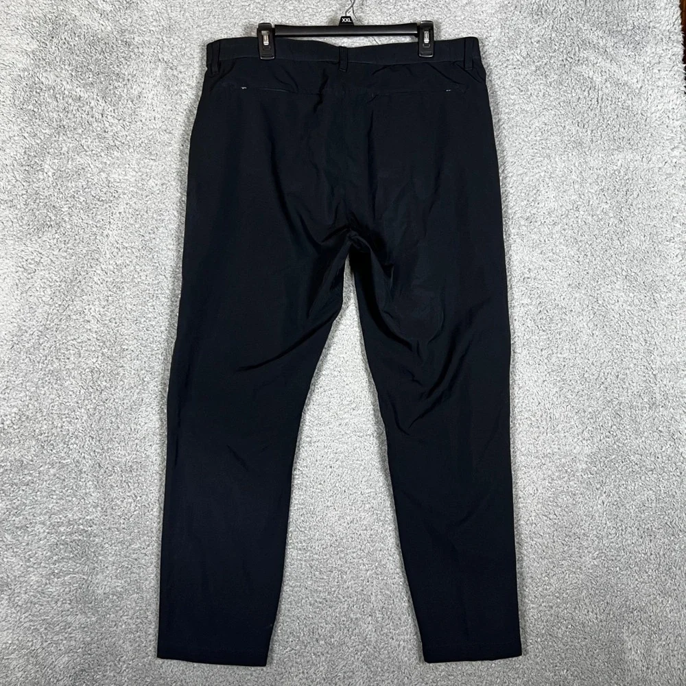 Fabletics Chino Pants Mens 38x31 Black Casual Flat Front Comfort Fit Straight‎